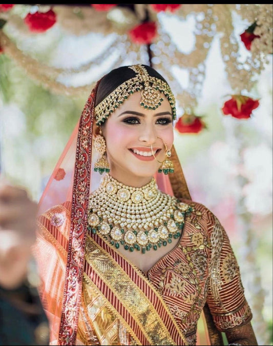 The Art of Mixing & Matching: How to Create a Unique Look with Your Jewelry